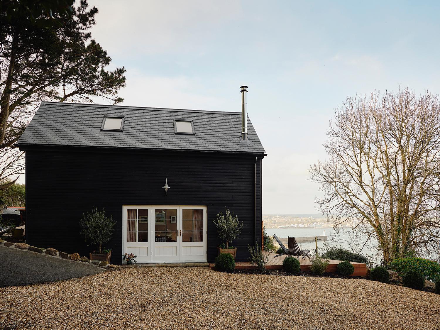 1-Bed Luxury Seafront Cabin In Heart Of Newlyn, Mousehole エクステリア 写真