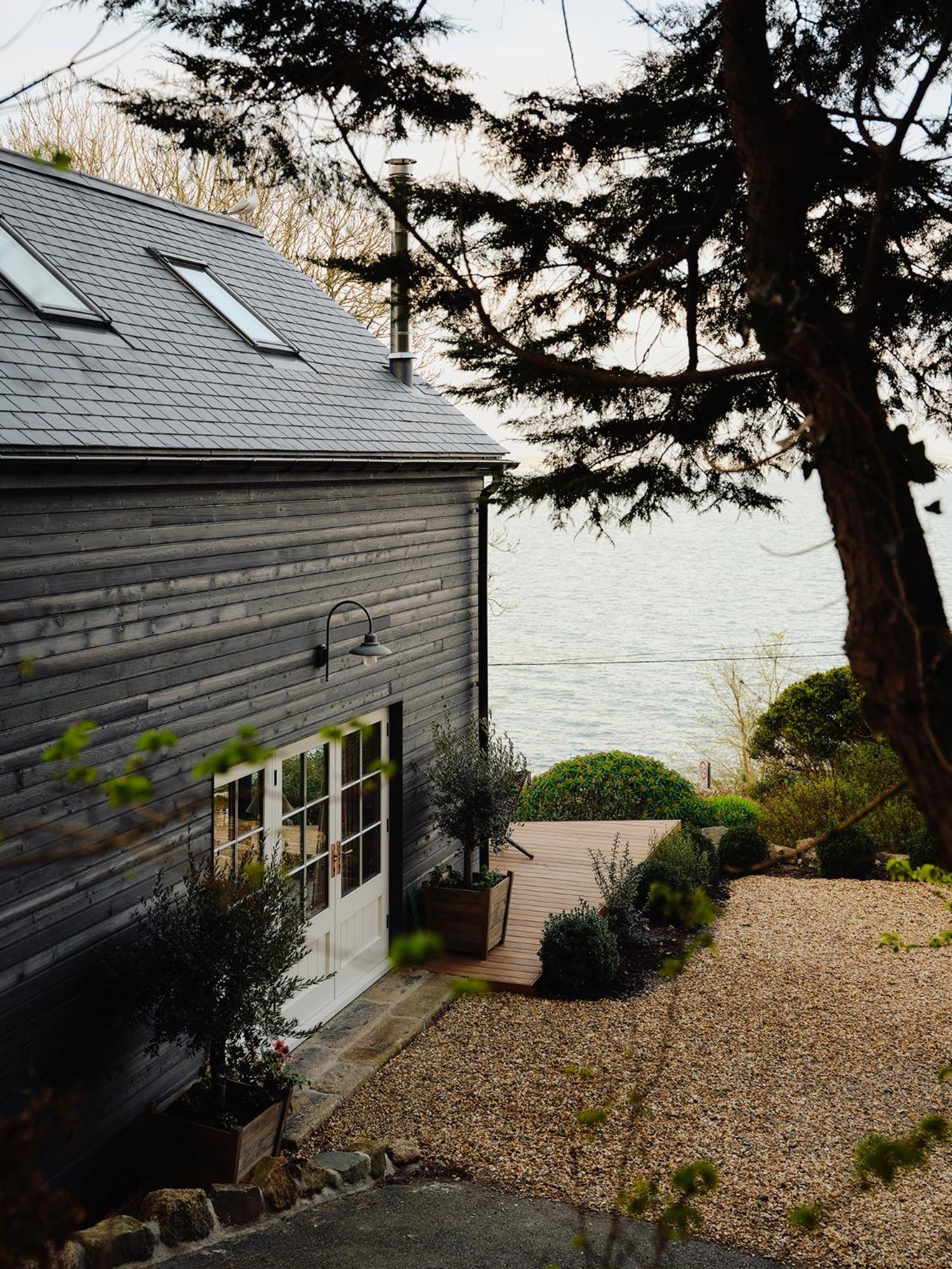 1-Bed Luxury Seafront Cabin In Heart Of Newlyn, Mousehole エクステリア 写真